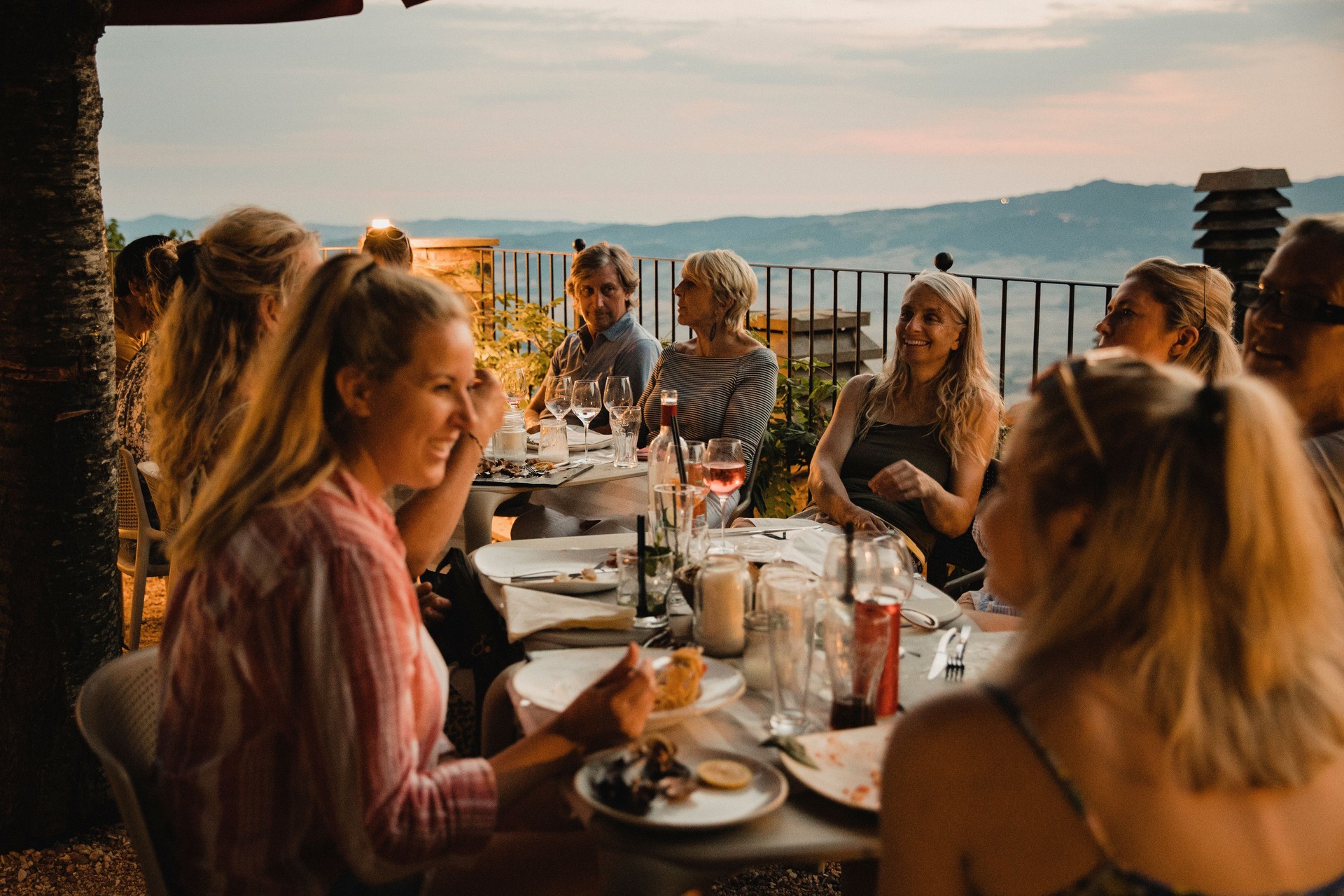 Savourer un repas italien ensemble